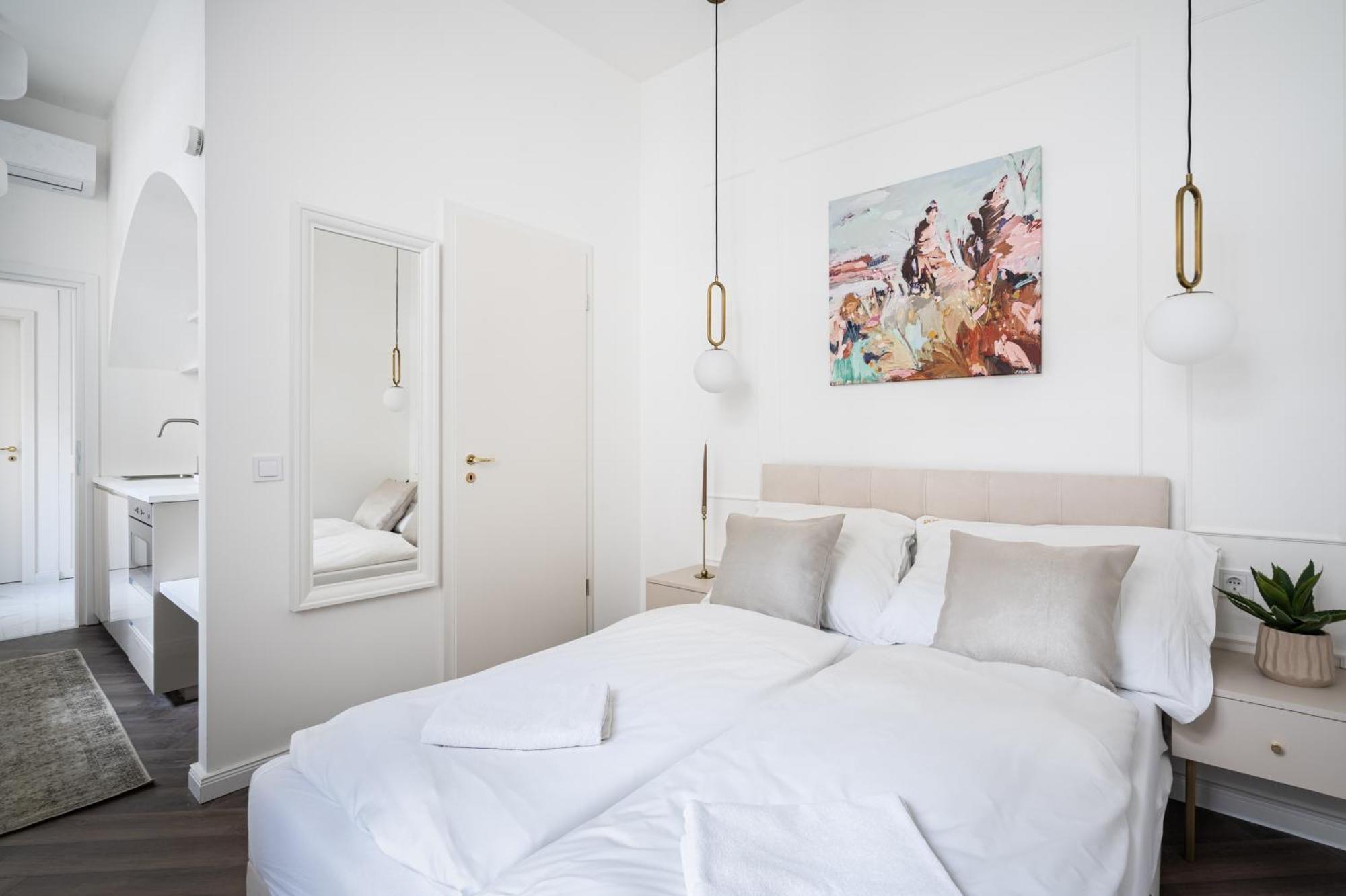E13 - Grand Boulevard Heritage Suite - Best Location By Bqa Budapest Camera foto